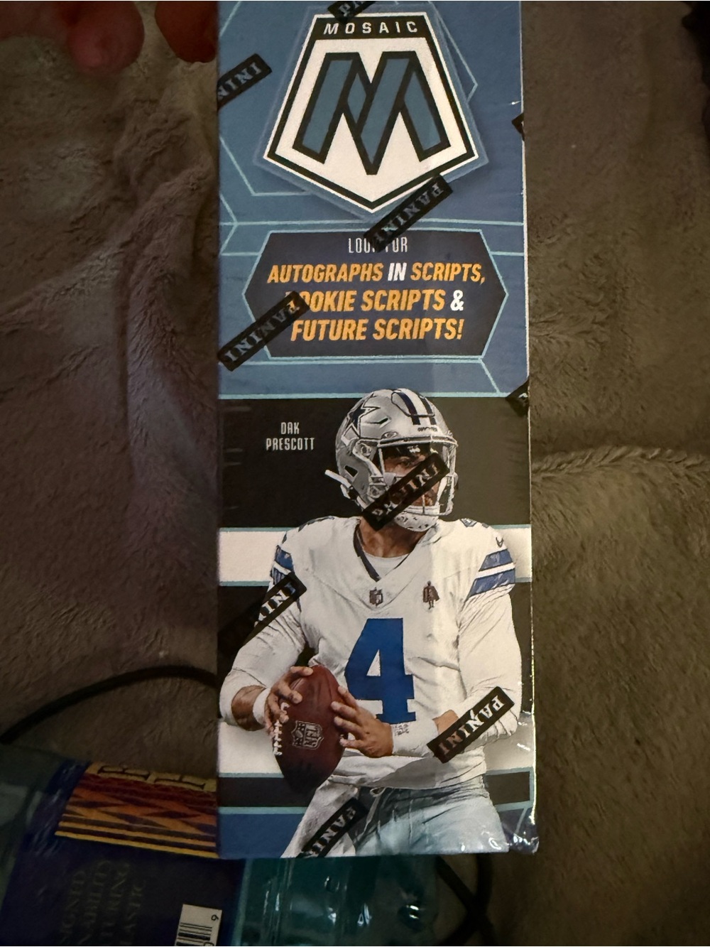 Panini Mosaic Mega Box - Blue & White - Picture 5 of 5